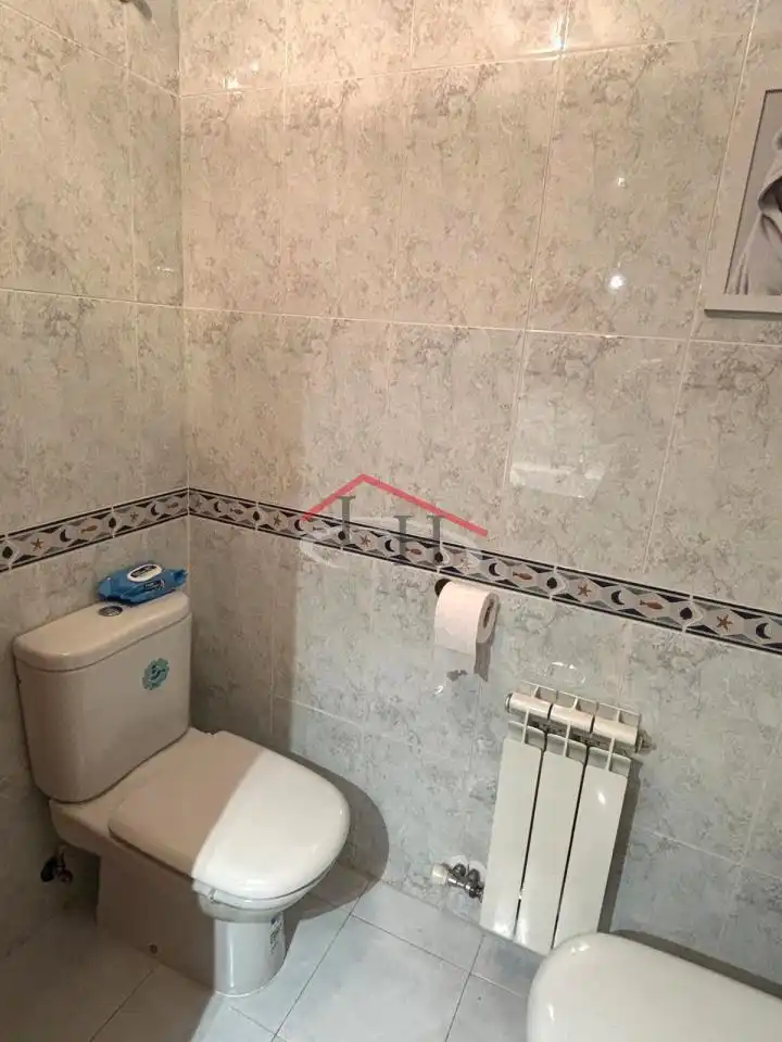 Baño de Dúplex en venta en San Andrés del Rabanedo con Calefacción, Parquet y Trastero