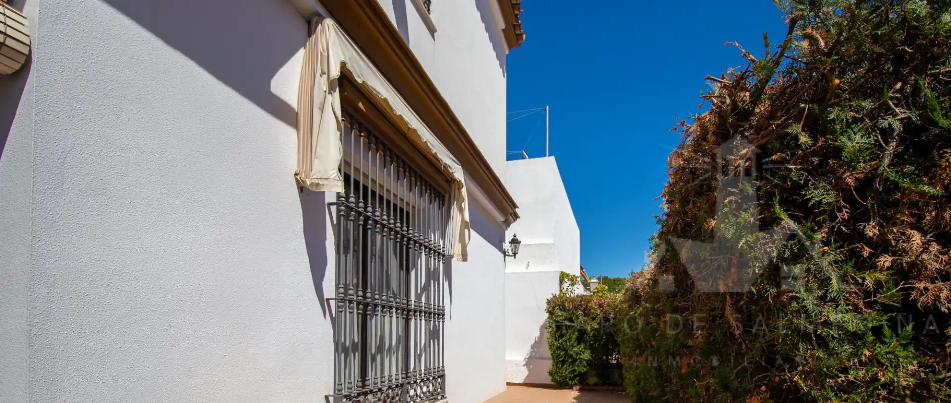 Vista exterior de Casa adosada en venta en Chipiona con Aire acondicionado, Trastero y Amueblado