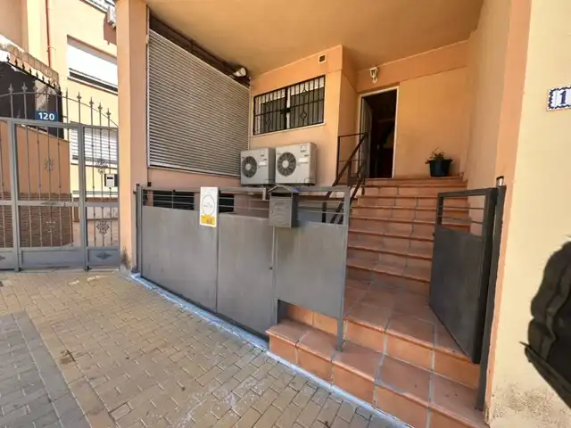 Casa adosada en venta en Huelva con Aire acondicionado, Calefacción y Jardín privado
