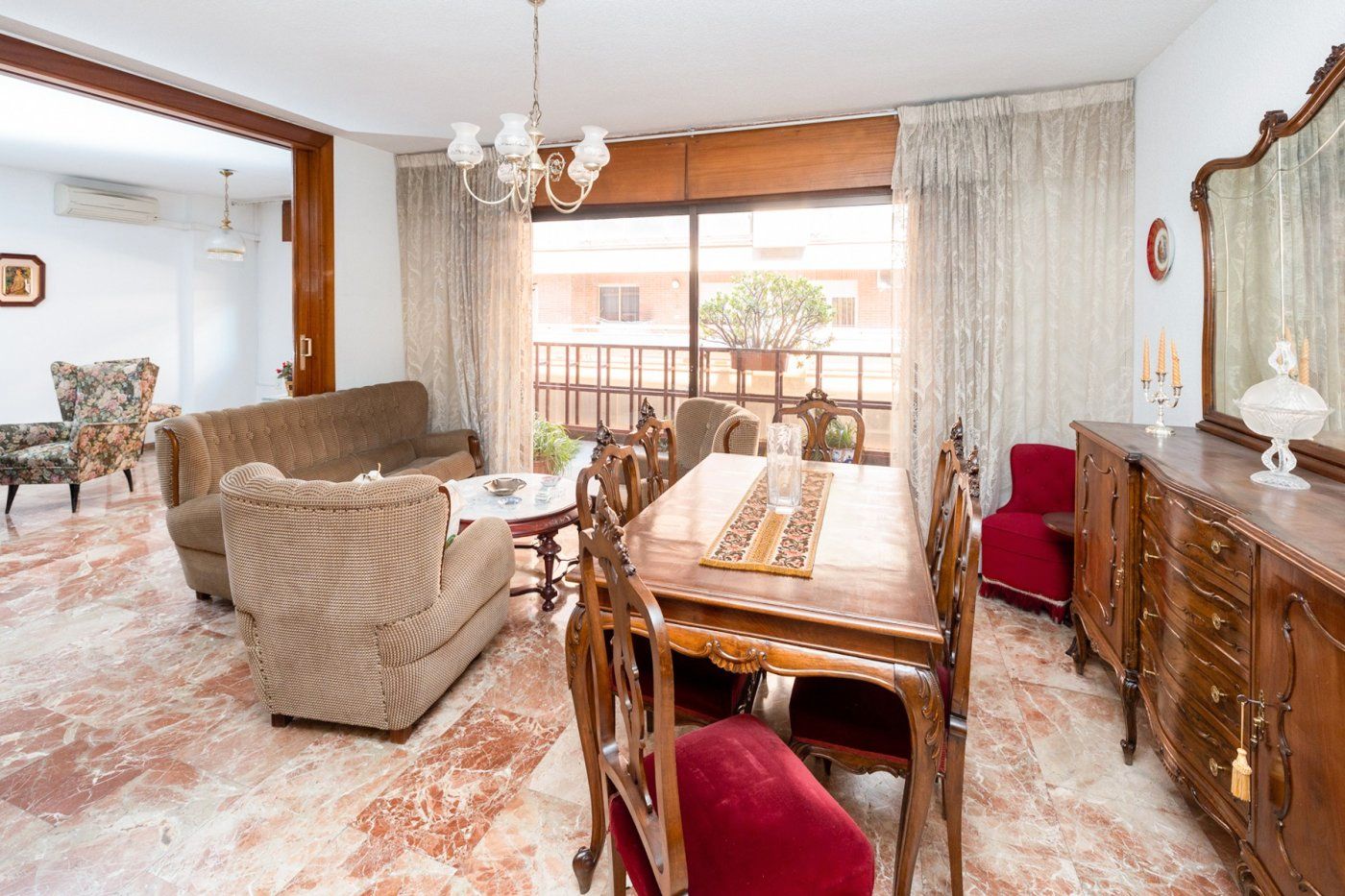 Living room of Flat for sale in  Granada Capital  with Heating, Terrace and Balcony