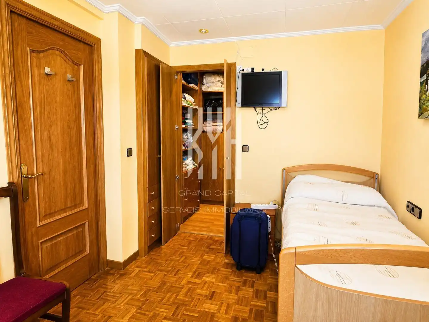 Bedroom of Attic for sale in Girona  with Air Conditioner, Heating and Balcony