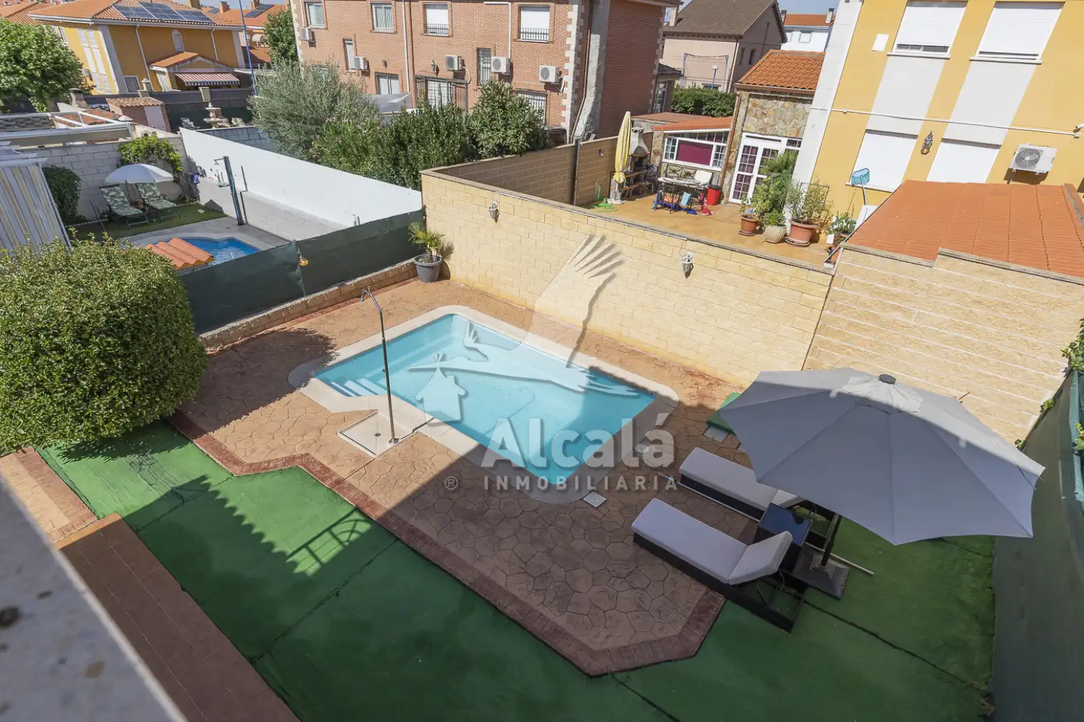 Casa aparellada amb piscina en venda a Torrejón del Rey, imagen 38