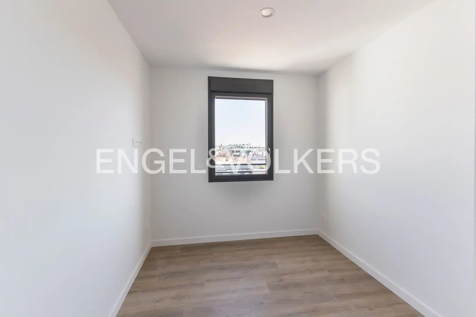 Habitación de Piso de alquiler en Madrid con Aire acondicionado, Calefacción y Jardín privado