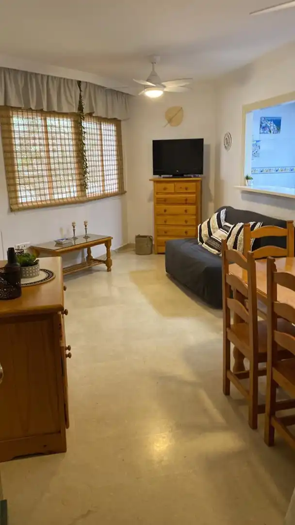 Apartamento de alquiler en SAN ROQUE, 27, Puerto de Estepona