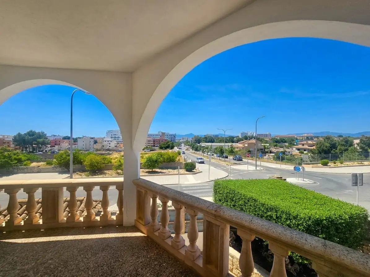 Vista exterior de Casa o chalet en venta en  Palma de Mallorca con Piscina comunitaria