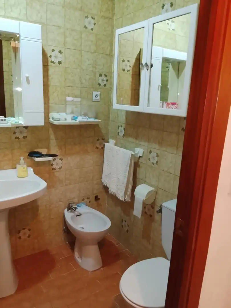 Bathroom of Flat for sale in Madrigal de la Vera  with Terrace