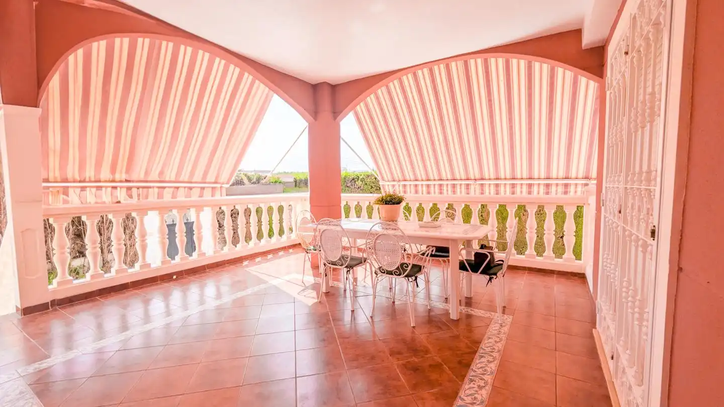 Terrassa de Casa o xalet en venda en Elche / Elx amb Aire condicionat, Jardí privat i Terrassa