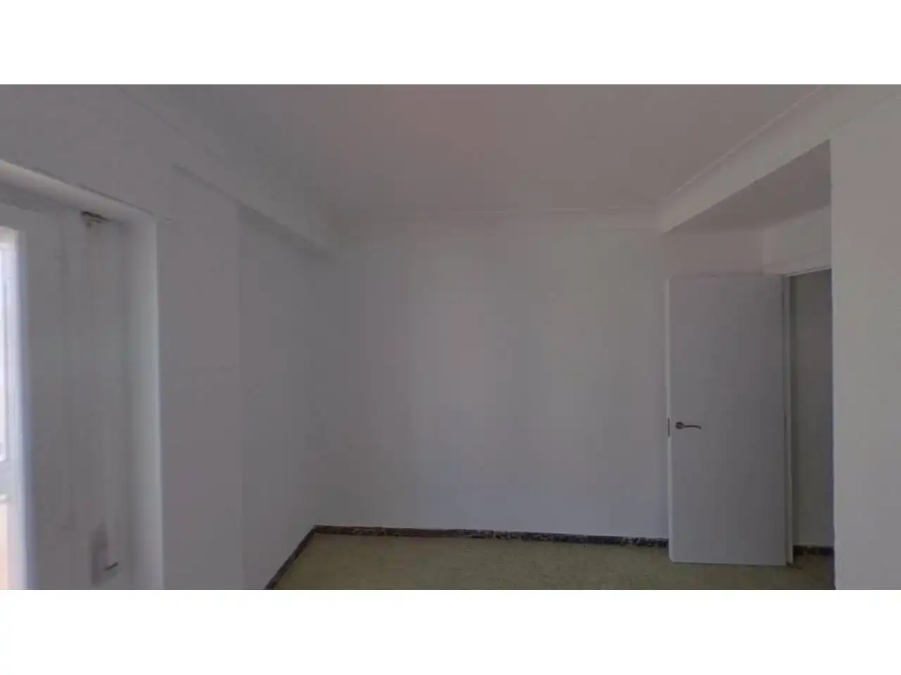 Bedroom of Flat for sale in Zaragoza