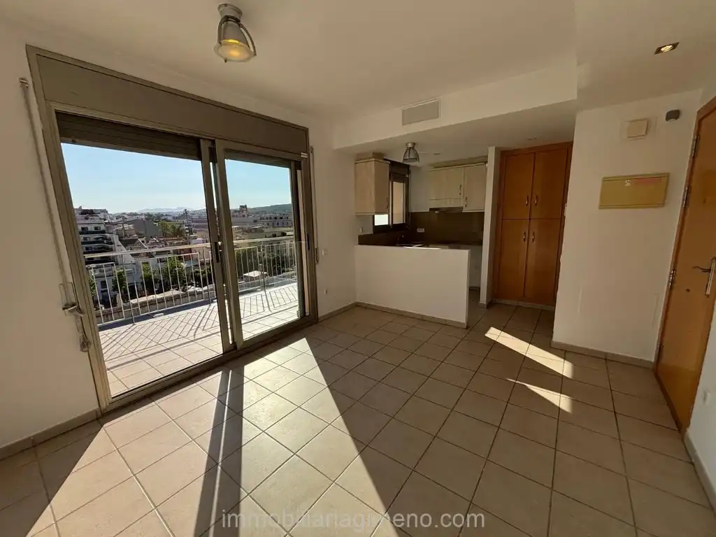 Estudio con ascensor en venta en Calle Senia Del Rabic 18, imagen 2