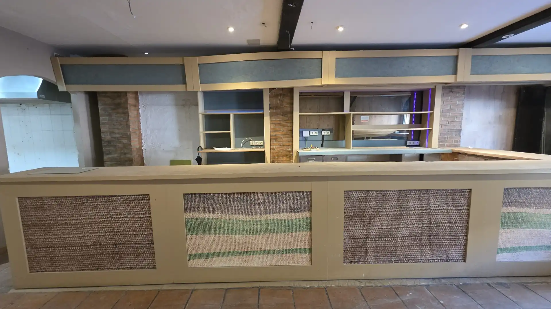 Local en venta en Valencia con Aire acondicionado y Terraza