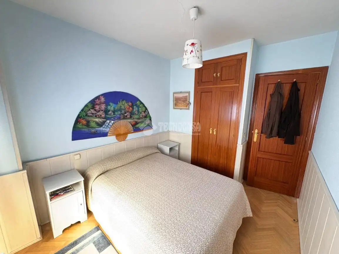 Habitación de Piso en venta en Madrid con Aire acondicionado, Parquet y Piscina comunitaria