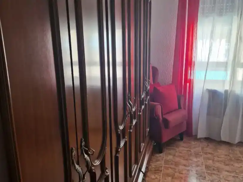 Schlafzimmer von Wohnung zur Miete in Salamanca Capital mit Balkon