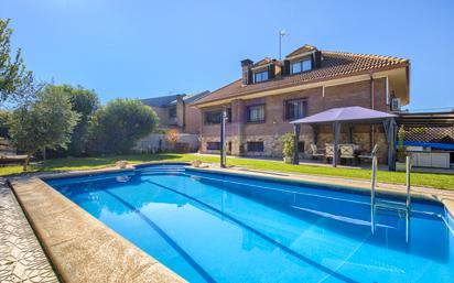 Swimming pool of House or chalet for sale in Alcalá de Henares  with Terrace and Swimming Pool