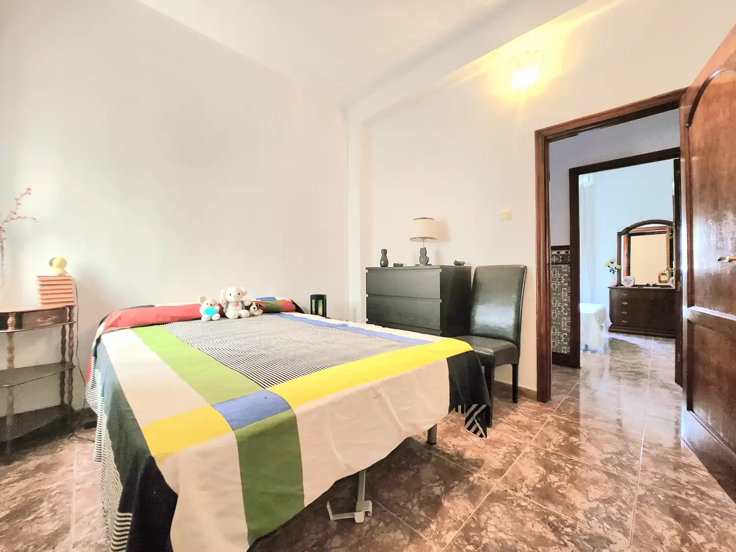 Schlafzimmer von Haus oder Chalet zum Verkauf in Alcalá de Guadaira mit Privatgarten, Terrasse und Abstellraum