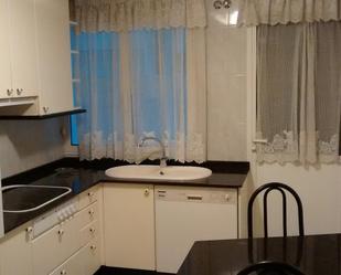 Kitchen of Flat to rent in Santiago de Compostela 