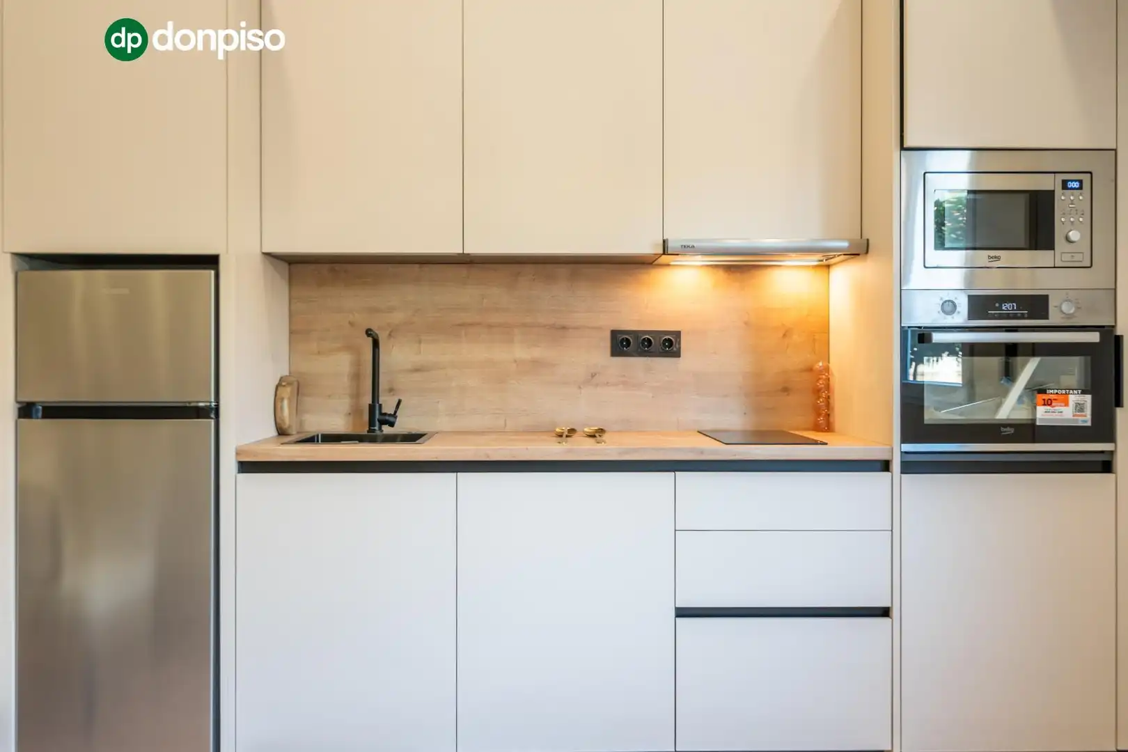 Cocina de Loft en venta en Granada con Aire acondicionado, Calefacción y Amueblado