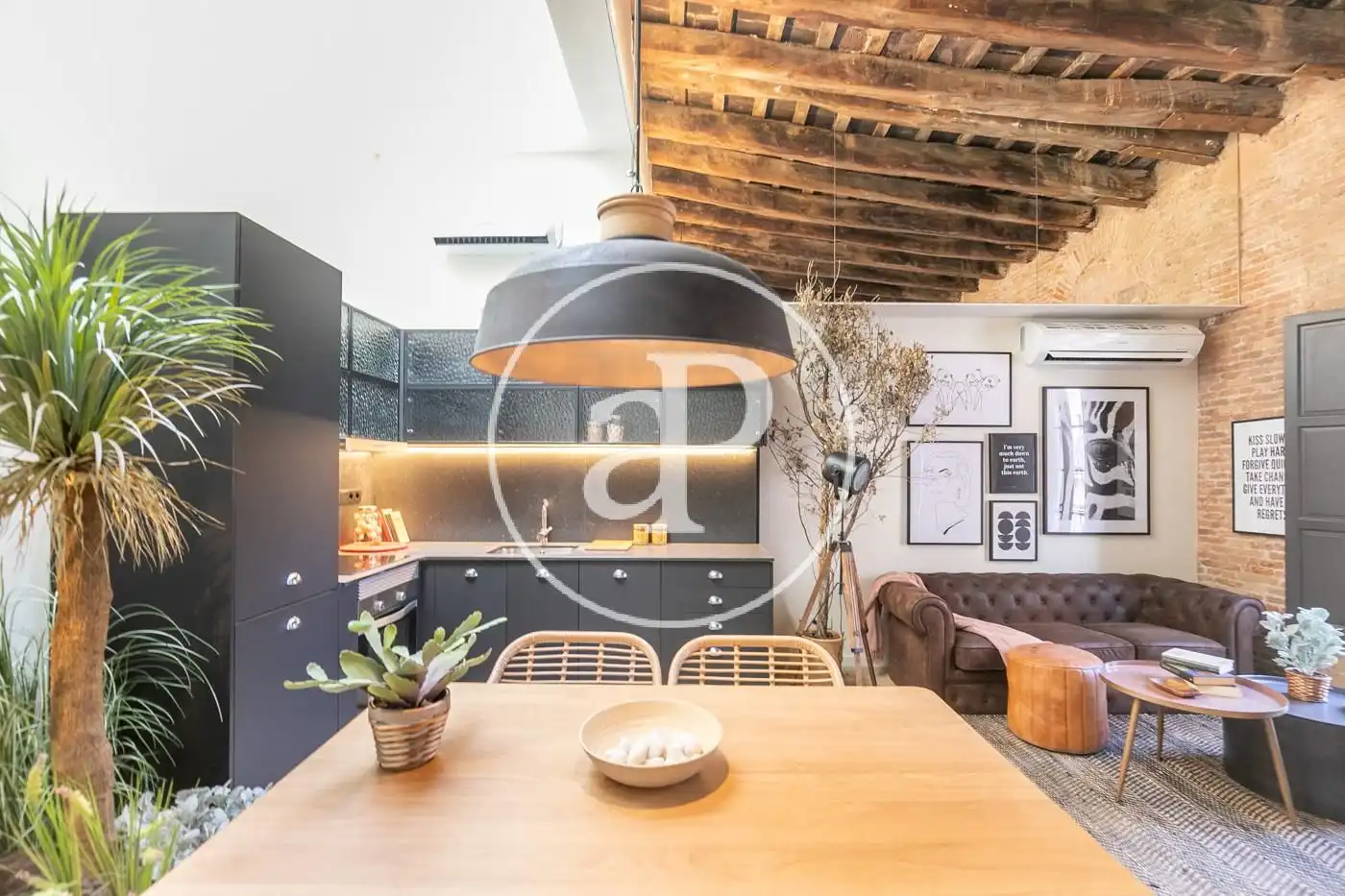 Cocina de Piso en venta en Barcelona con Aire acondicionado, Calefacción y Jardín privado