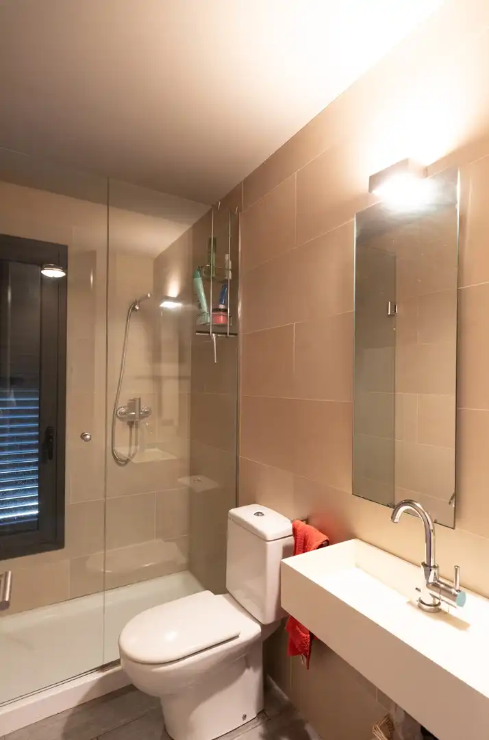 Bany de Casa o xalet en venda en Seva amb Calefacció, Terrassa i Traster