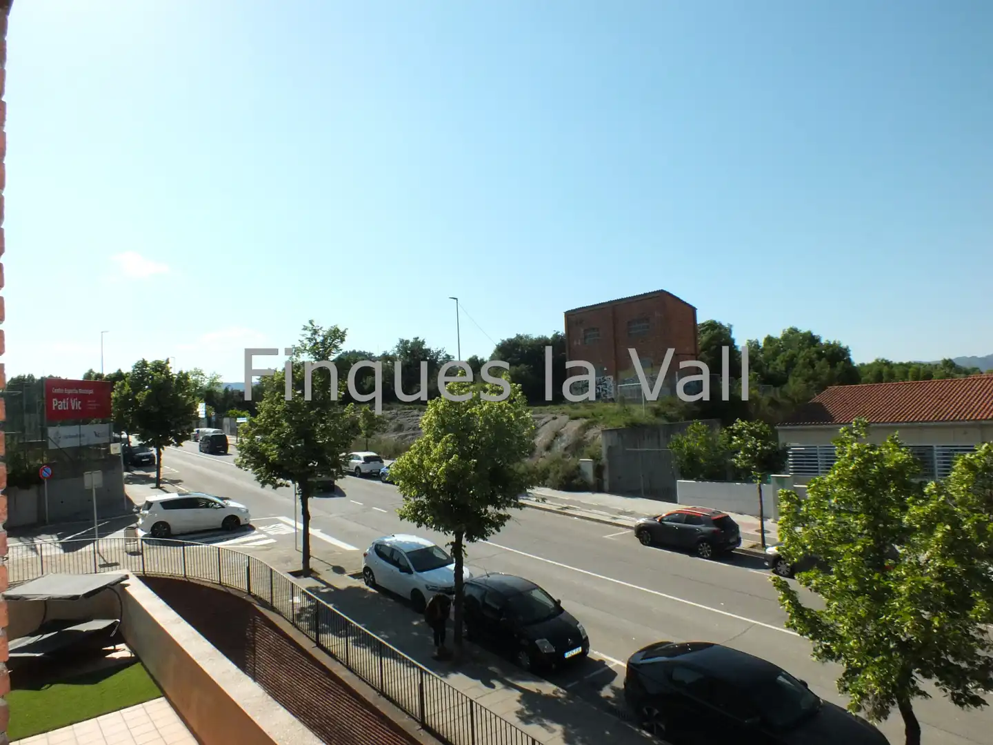 Vista exterior de Piso en venta en Vic con Calefacción y Horno