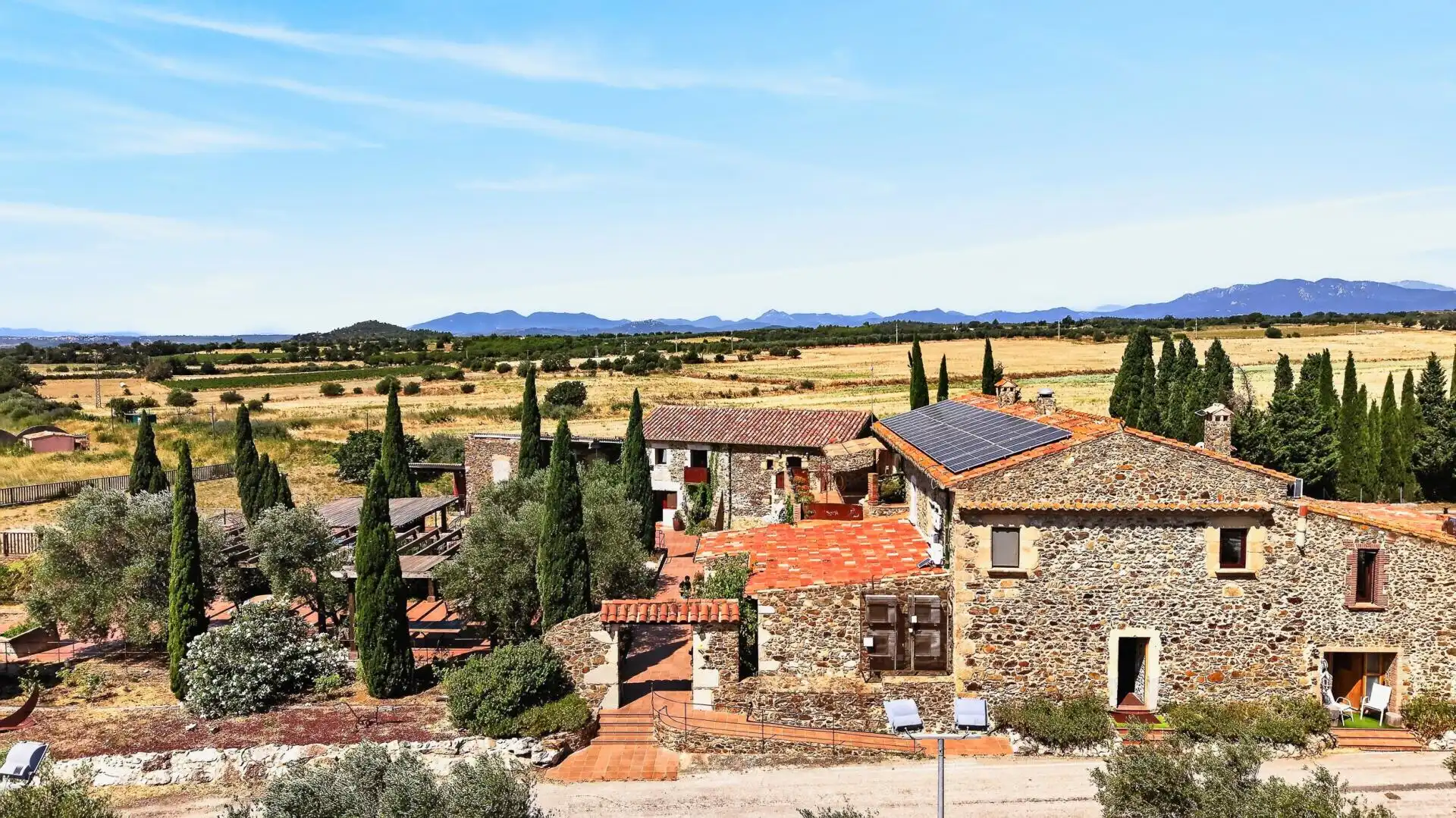 Vista exterior de Casa o chalet en venta en Mollet de Peralada con Jardín privado, Terraza y Piscina