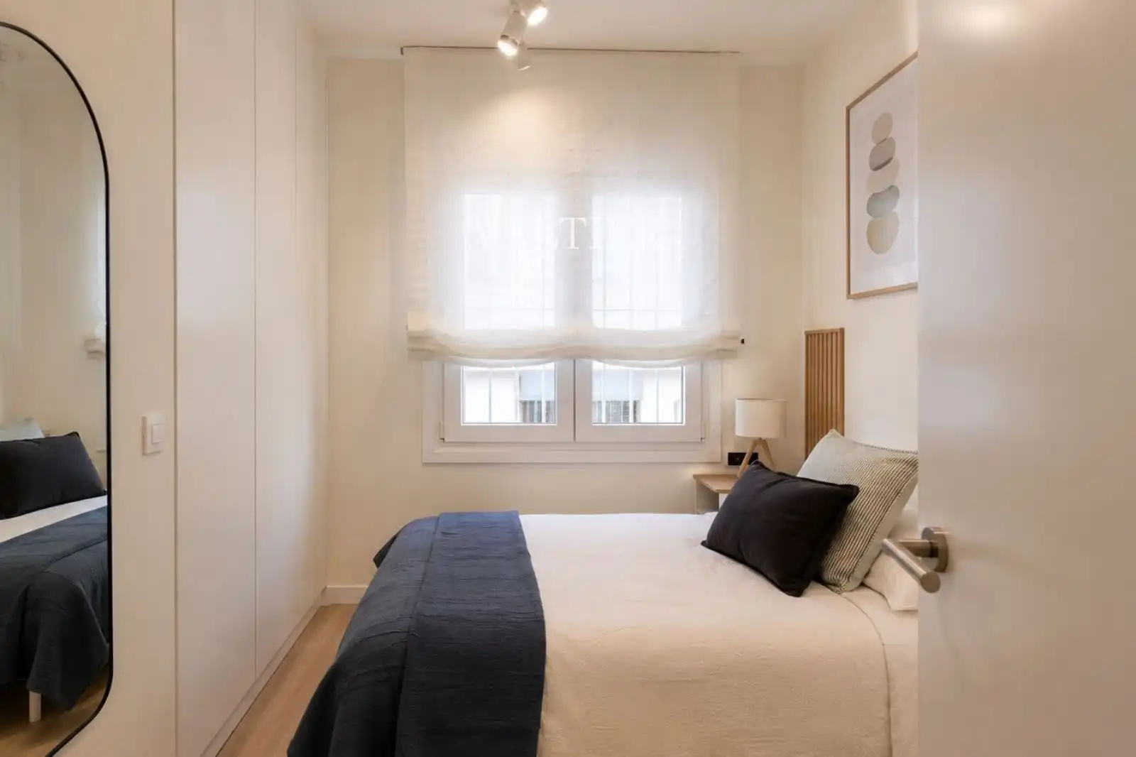 Bedroom of Flat for rent in Madrid  with Air Conditioner, Heating and Furnished