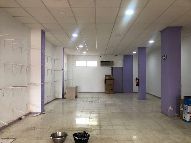 Local comercial en Alquiler en Crevillet