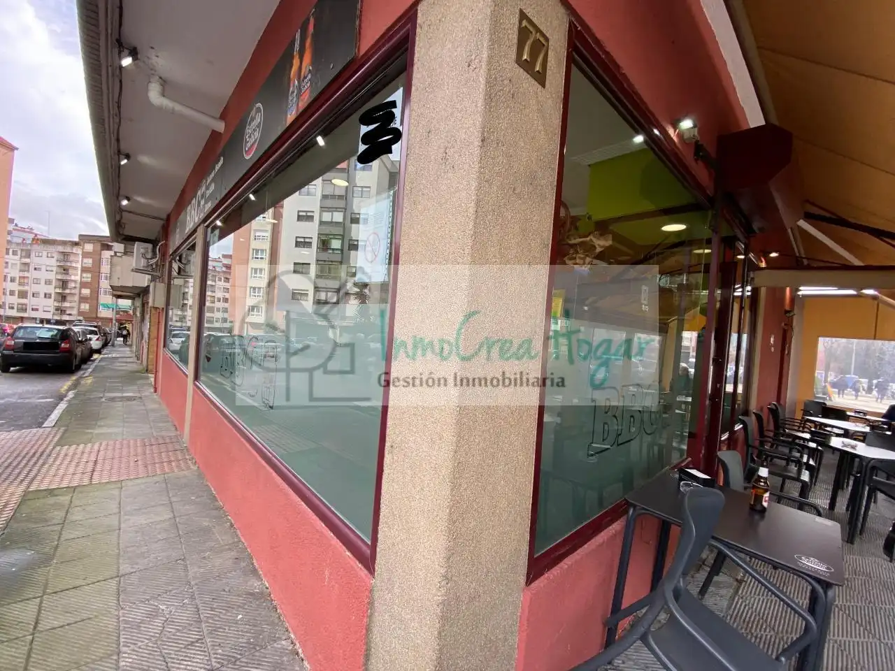 Exterior view of Commercial properties for transfer in Vigo   with Air Conditioner and Furnished