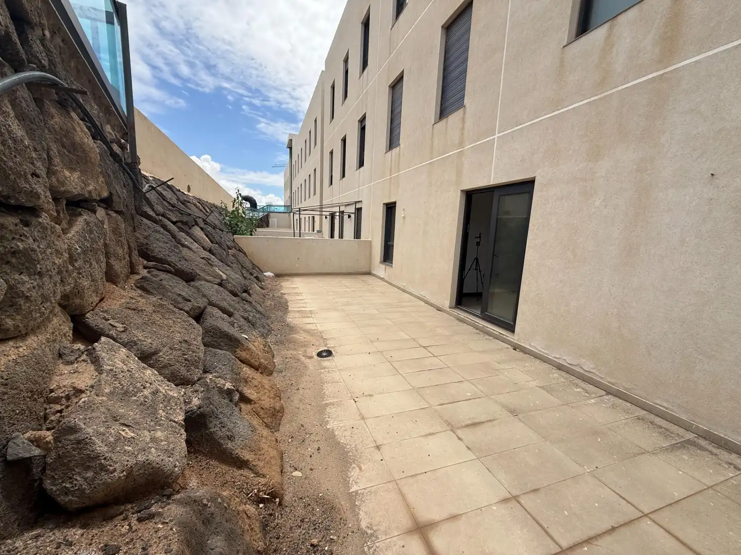 Vista exterior de Apartament en venda en La Oliva amb Terrassa, Balcó i Piscina comunitària