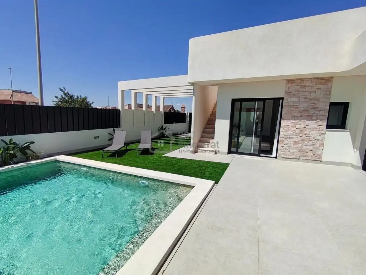 Vista exterior de Casa o chalet en venta en Torre-Pacheco con Aire acondicionado, Jardín privado y Terraza