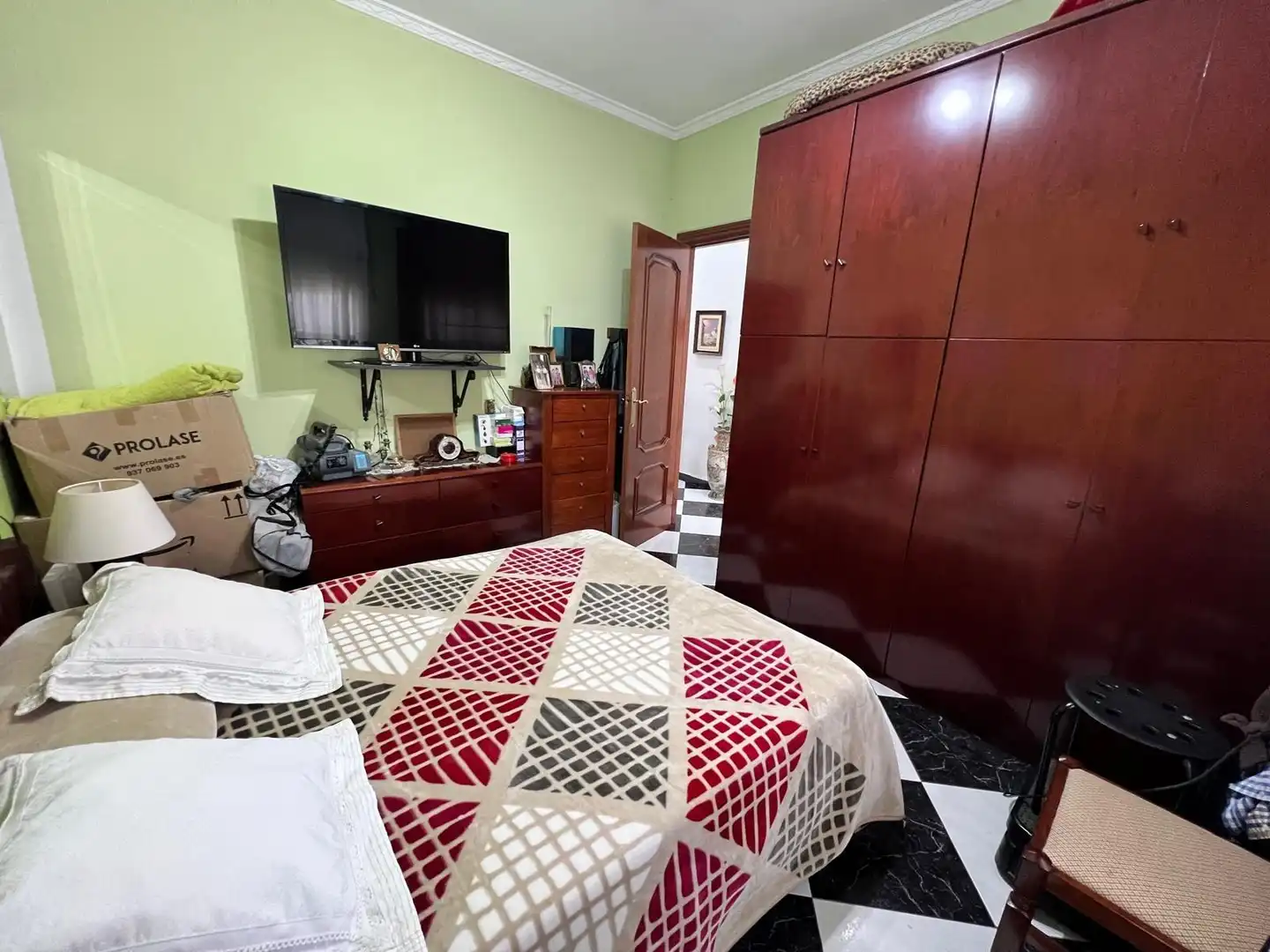 Dormitori de Casa o xalet en venda en Sabadell amb Aire condicionat, Calefacció i Jardí privat