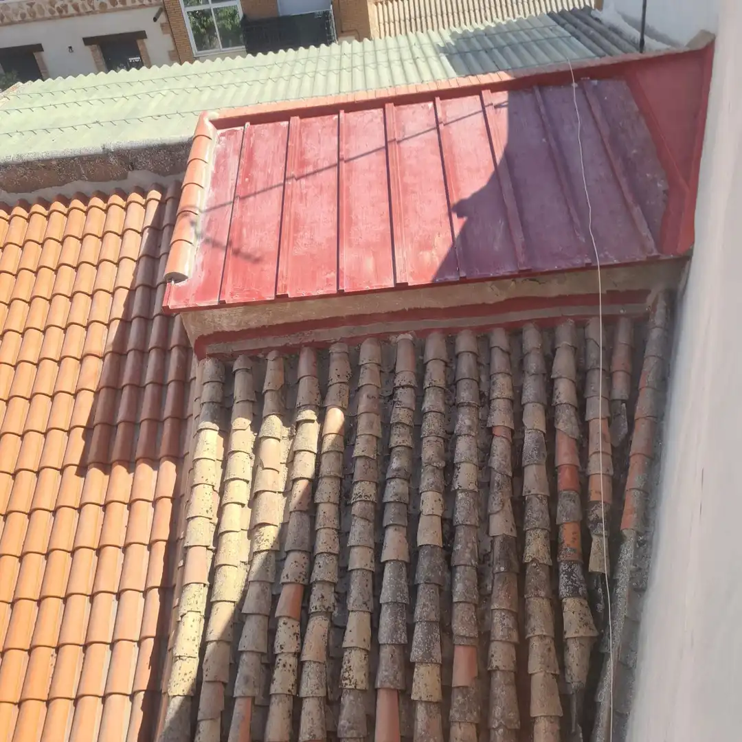Vista exterior de Casa o xalet en venda en Argamasilla de Calatrava amb Aire condicionat, Calefacció i Terrassa