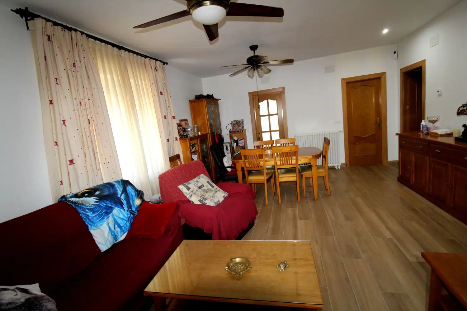 Sala d'estar de Casa adosada en venda en Ciudad Real amb Aire condicionat i Calefacció