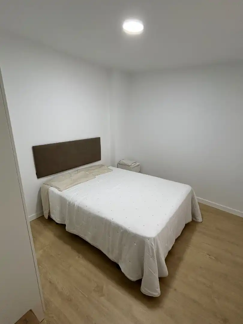 Schlafzimmer von Wohnung zur Miete in Bodonal de la Sierra mit Klimaanlage, Heizung und Parkett