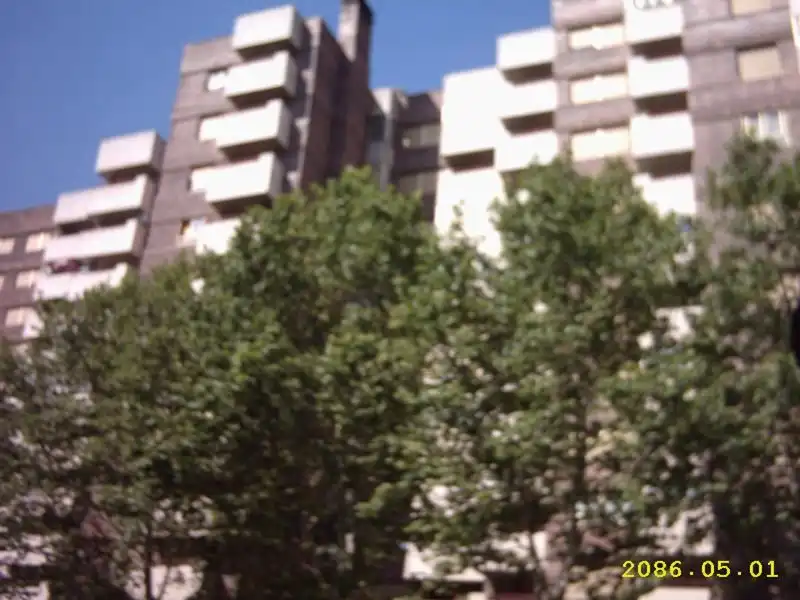 Vista exterior de Pis per a compartir en Zaragoza amb Calefacció, Terrassa i Traster