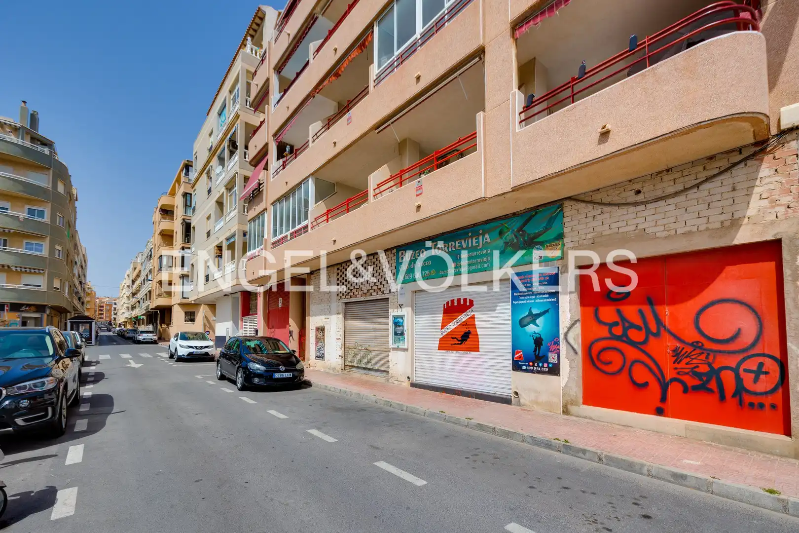 Außenansicht von Wohnung zum Verkauf in Torrevieja mit Klimaanlage, Heizung und Terrasse