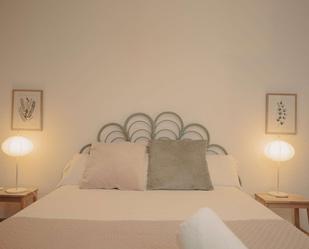 Bedroom of Apartment to share in  Sevilla Capital  with Air Conditioner and Terrace