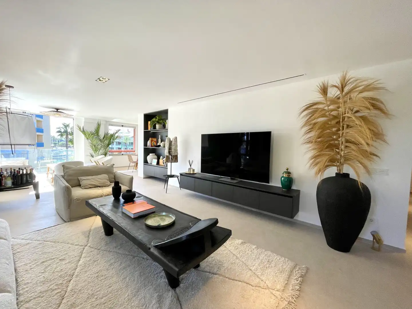 Sala de estar de Apartamento en venta en Sotogrande con Aire acondicionado, Piscina y Balcón