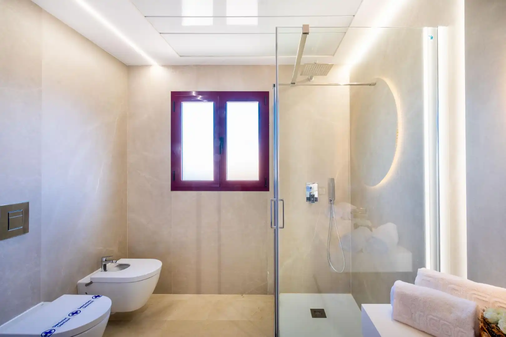 Baño de Apartamento de alquiler en L'Alfàs del Pi con Aire acondicionado, Terraza y Amueblado