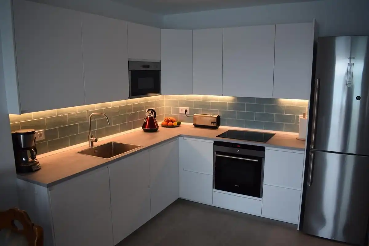 Cocina de Apartamento de alquiler en Almuñécar con Aire acondicionado, Terraza y Amueblado