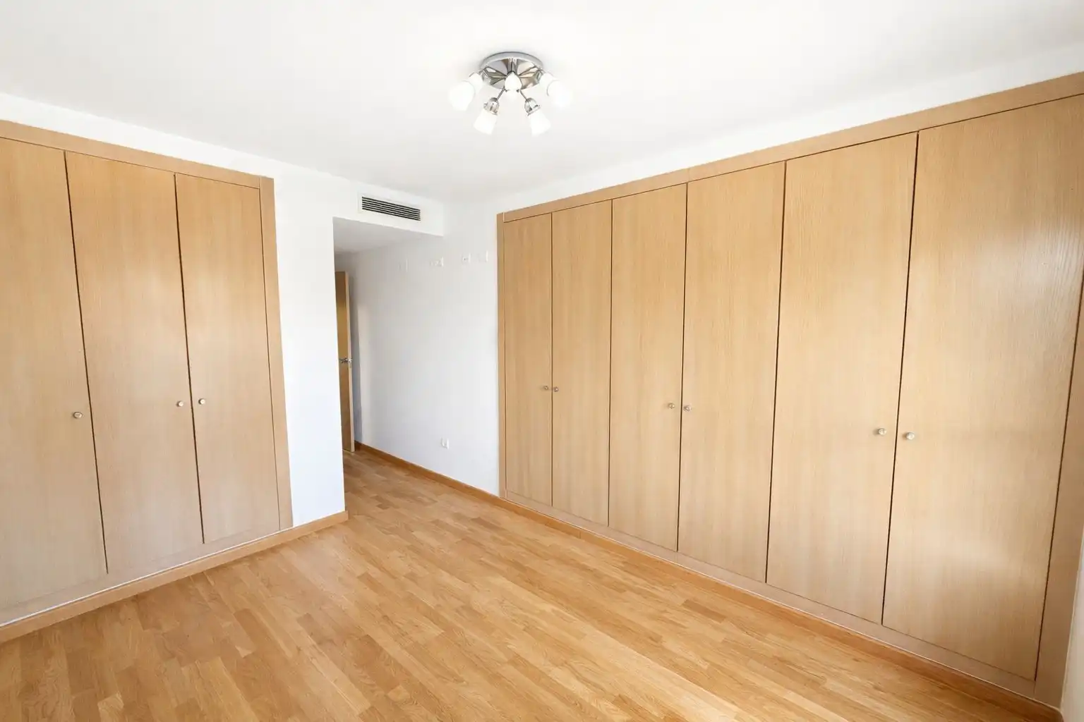 Dormitori de Pis en venda en Valencia amb Aire condicionat, Calefacció i Parquet