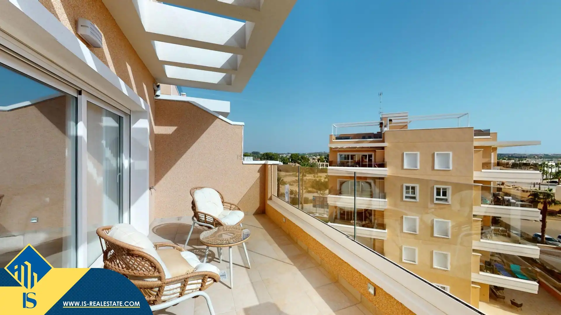 Penthouse mit Pool zum Verkauf in El Raso