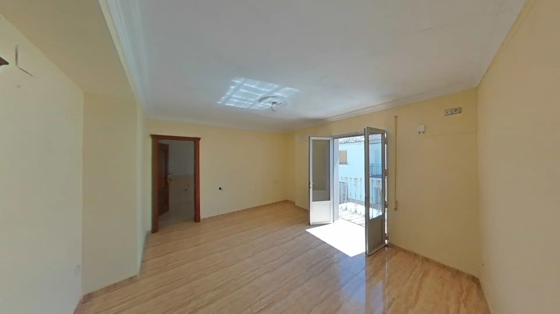 Casa adosada en venta en Marmolejo, Jaén