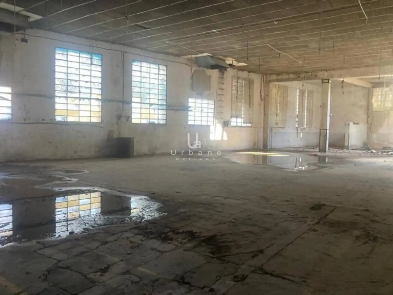 Nave industrial in vendita a Avenida Cortes Valencianas, imagen 2