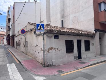 Casa bifamiliare in vendita a Calle Jacinto Benavente