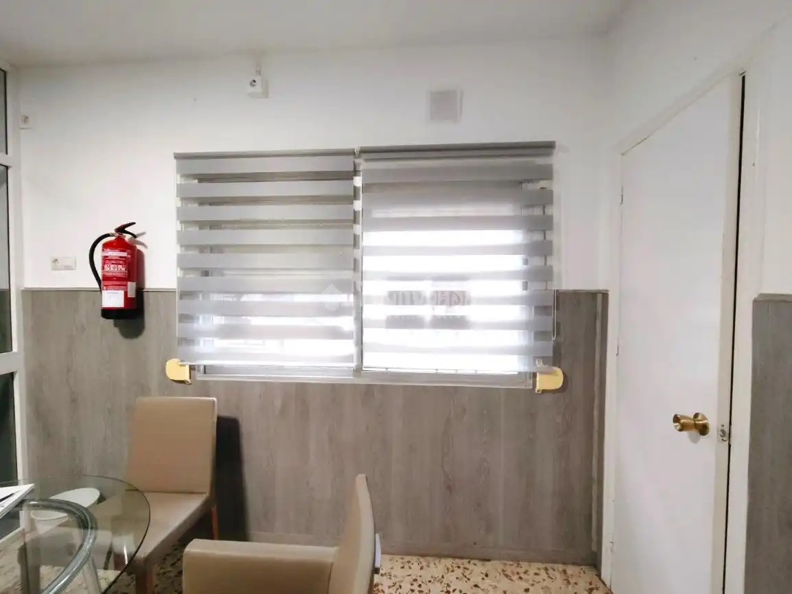 Gewerbefläche zum Verkauf in Coria del Río, imagen 11