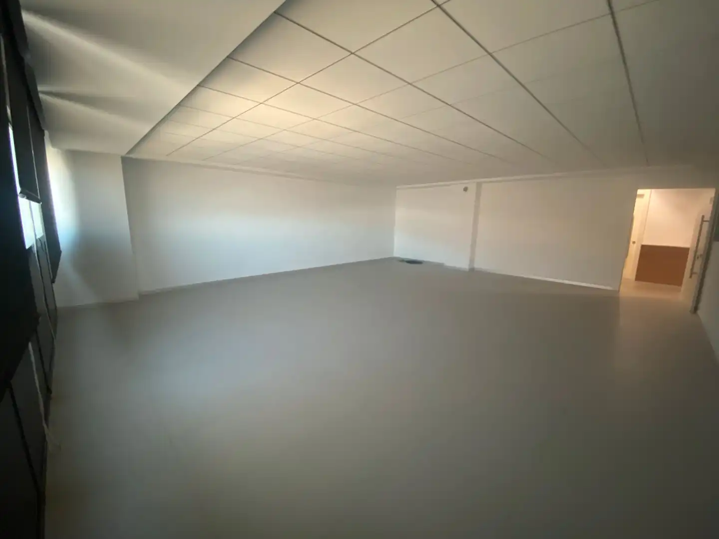 Office space with lift to rent in El Parador de las Hortichuelas, imagen 2