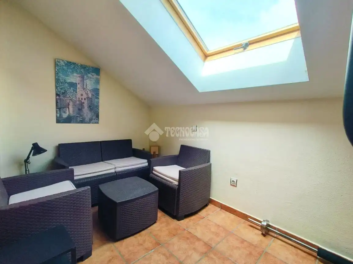 Casa aparellada en venda a Medina del Campo, imagen 40