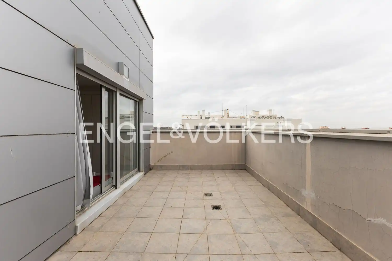 Terrassa de Dúplex en venda en Valencia amb Aire condicionat, Calefacció i Jardí privat