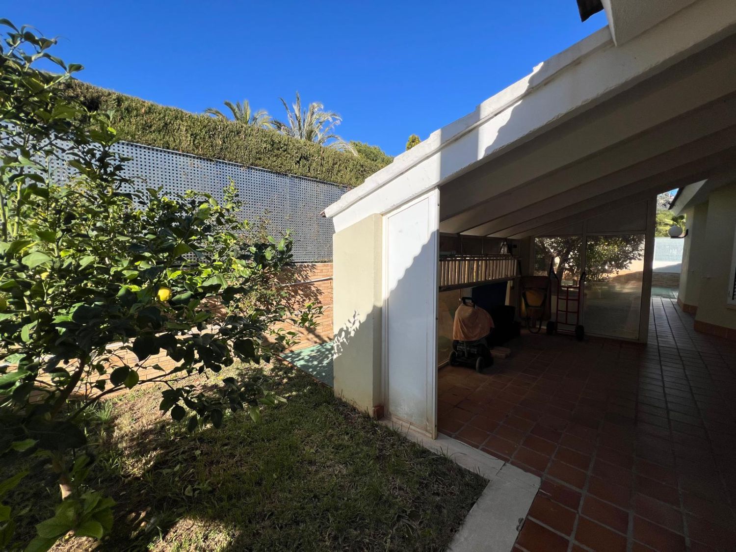 Jardí de Casa o xalet en venda en Benicasim / Benicàssim amb Aire condicionat, Calefacció i Terrassa