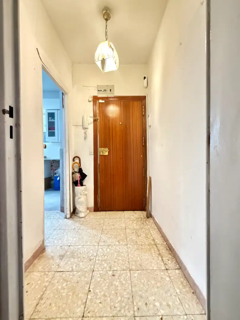 Pis amb ascensor en venda a Calle de Camarena, imagen 2